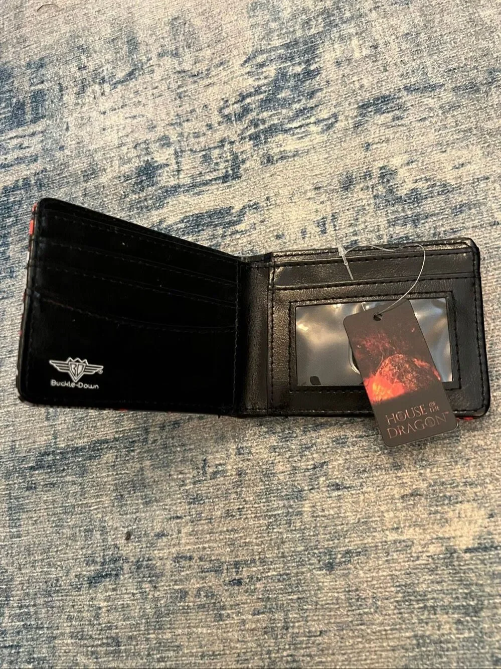 New HBO Buckle Down House of the Dragon Black Red Flames Faux Leather Wallet